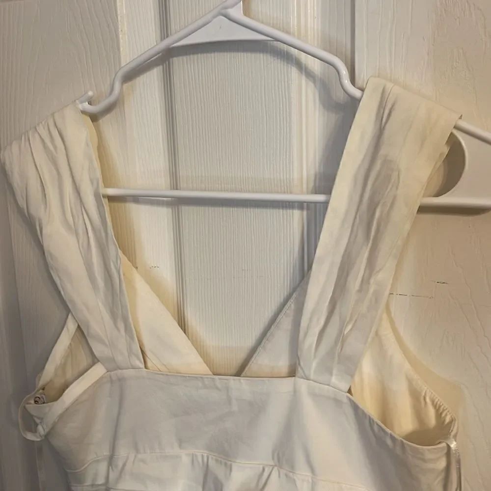 BCBG MaxAzria Dress EUC. Size 4 - Picture 5 of 12